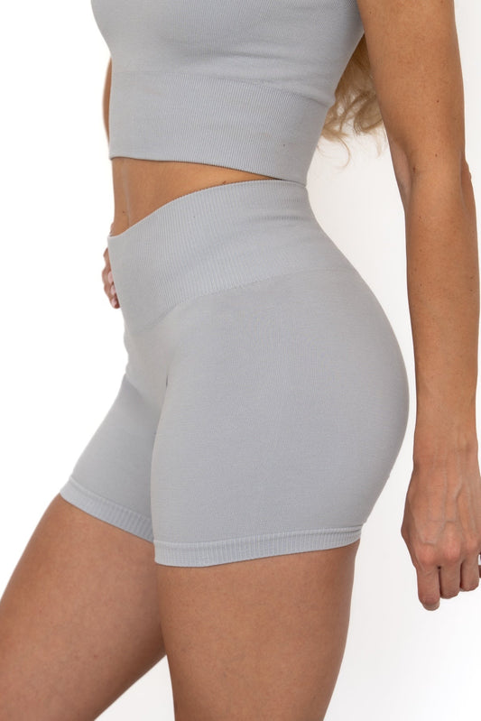 Ripped Essential Short - Hellgrau