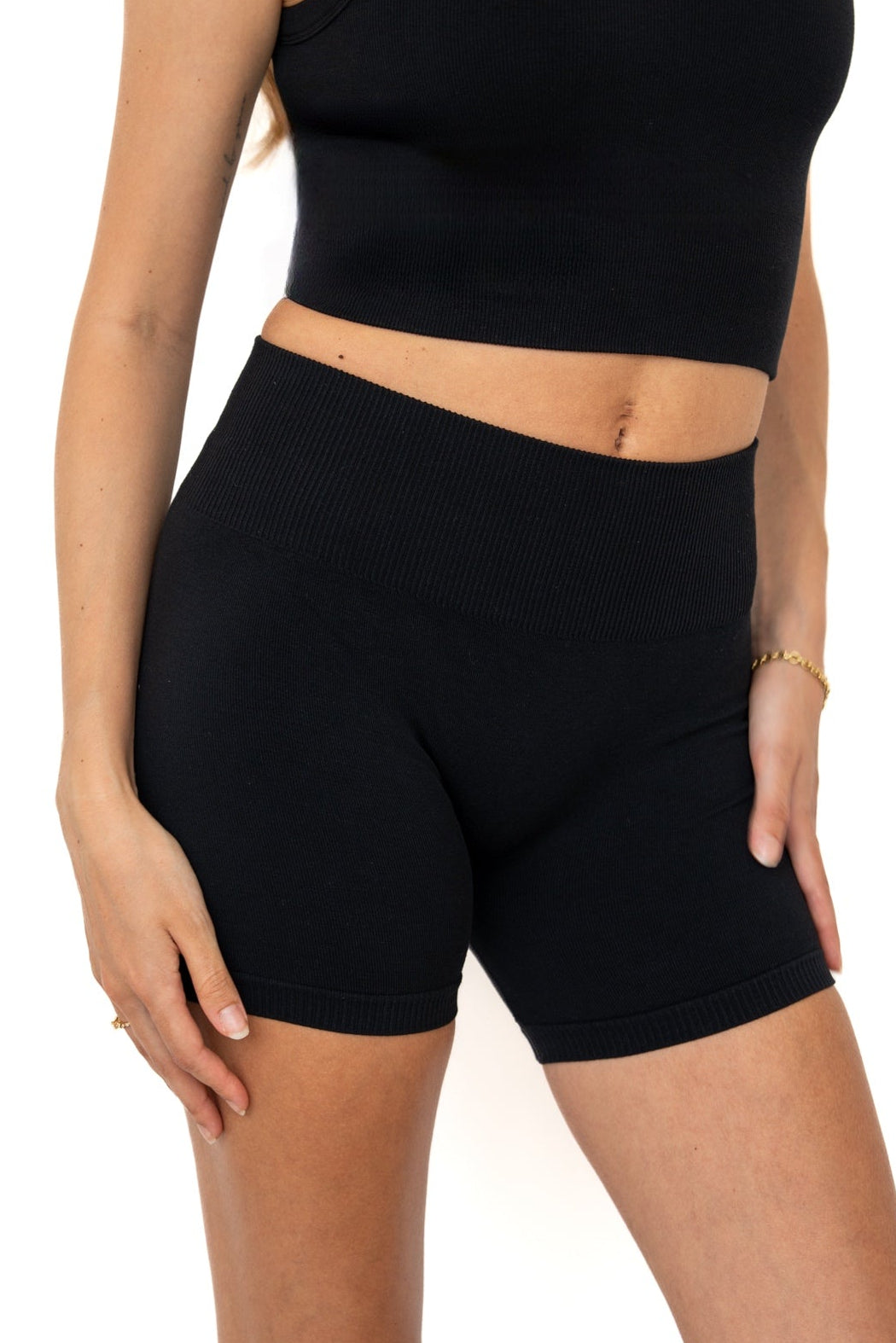 Ripped Essential Short - Schwarz