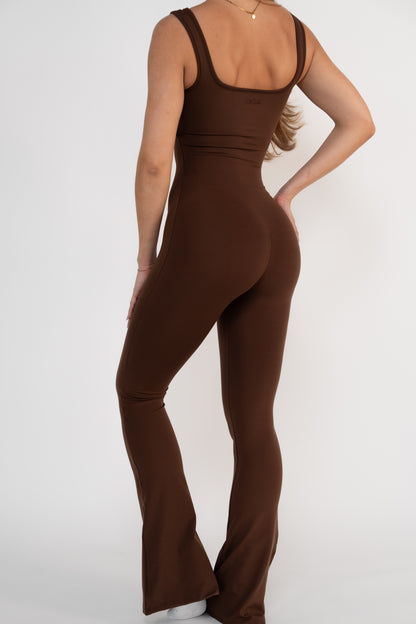 Sleeveless Hourglass Jumpsuit - Schokobraun