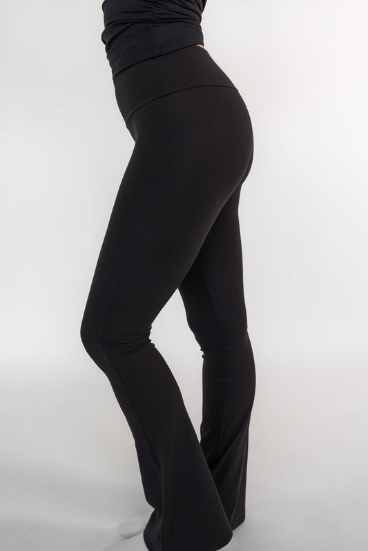 Pure Flared Pants - Schwarz