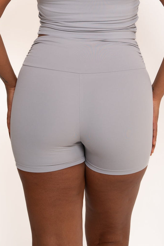 Gathered Essential Shorts ohne Scrunch - Grau