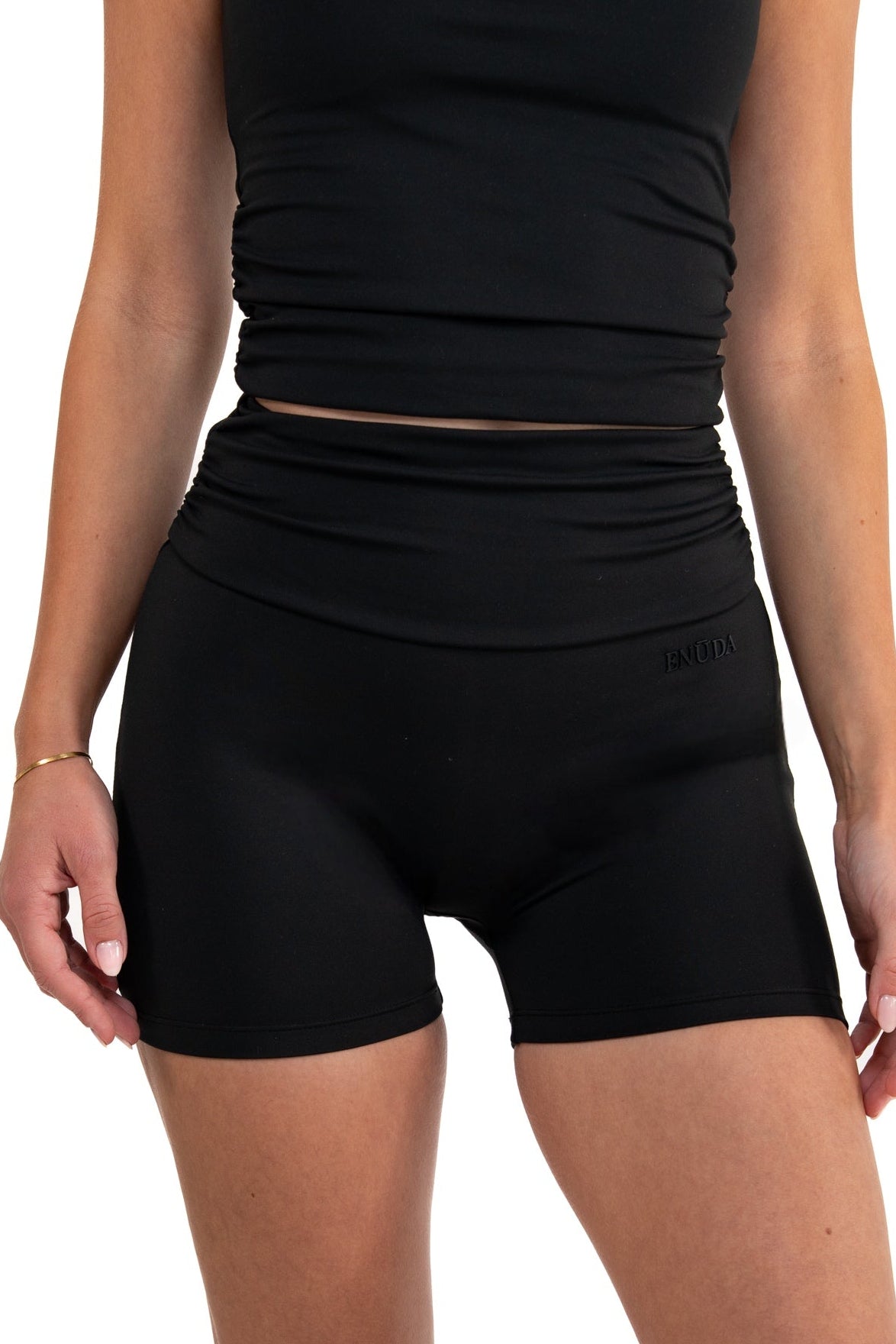 Gathered Essential Shorts ohne Scrunch - Schwarz