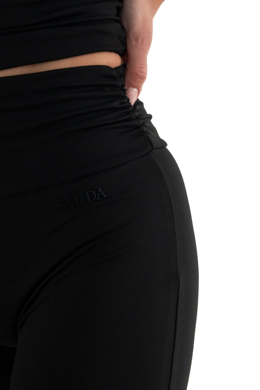 Gathered Essential Shorts ohne Scrunch - Schwarz