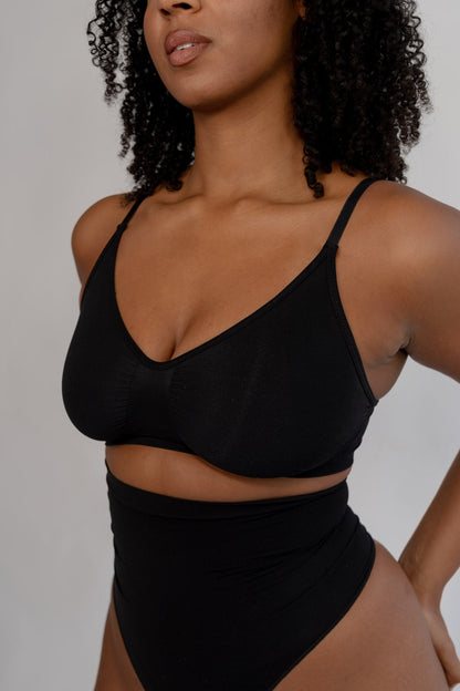 Defined Shape Bralette - Schwarz